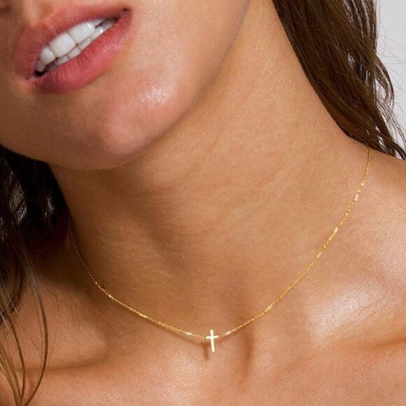 Tiny Dainty Cross Necklace Necklace - Picture 1 of 3